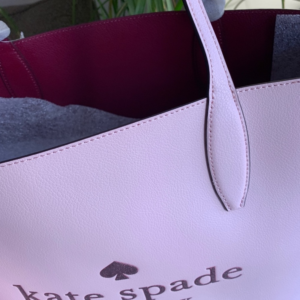 Authentic KATE SPADE Reversible leather tote & wristlet - Picture 10 of 16